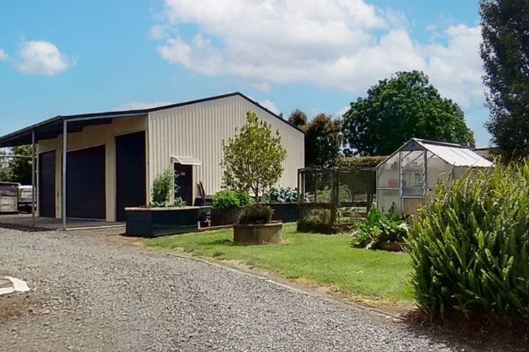 Photo of property in 112 Wymer Road, Glenbrook, Waiuku, 2681