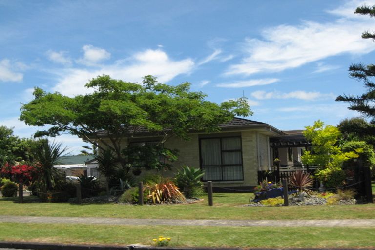 Photo of property in 61 Stevenson Road, Clarks Beach, 2122