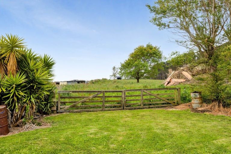 Photo of property in 2 Pikituroa Road, Normanby, Hawera, 4675