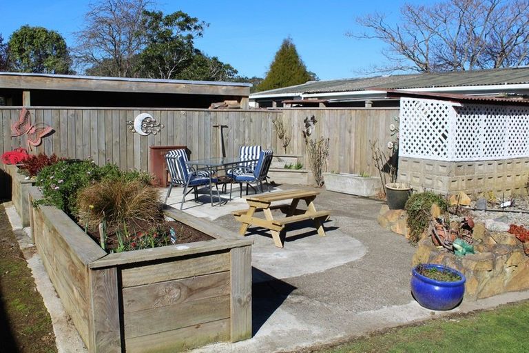 Photo of property in 18 Carlson Street, Dannevirke, 4930