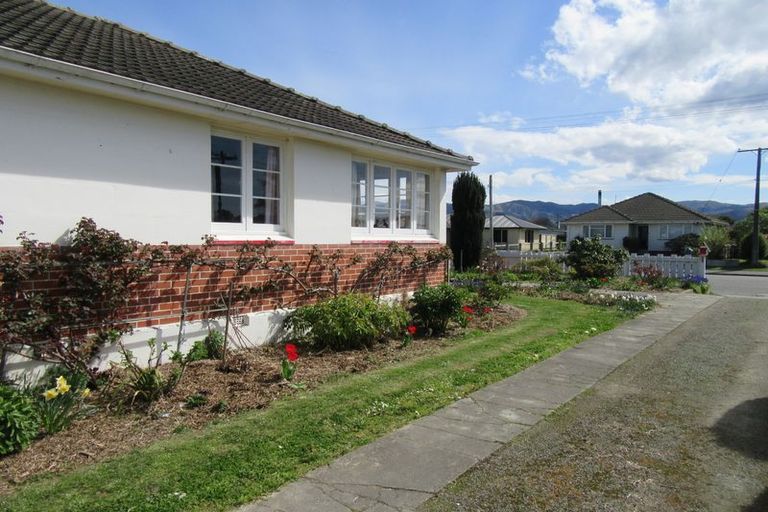 Photo of property in 7 Studholme Street, Waimate, 7924