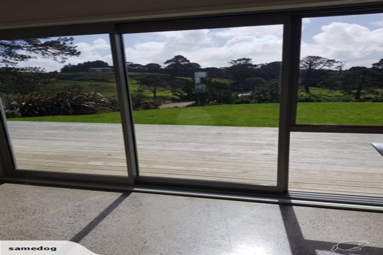 Photo of property in 2940 Awhitu Road, Awhitu, Waiuku, 2684