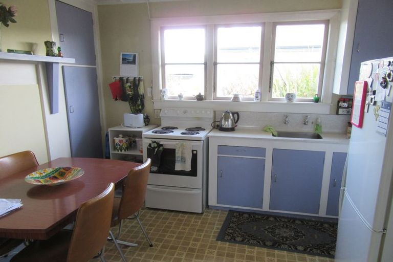 Photo of property in 7 Studholme Street, Waimate, 7924