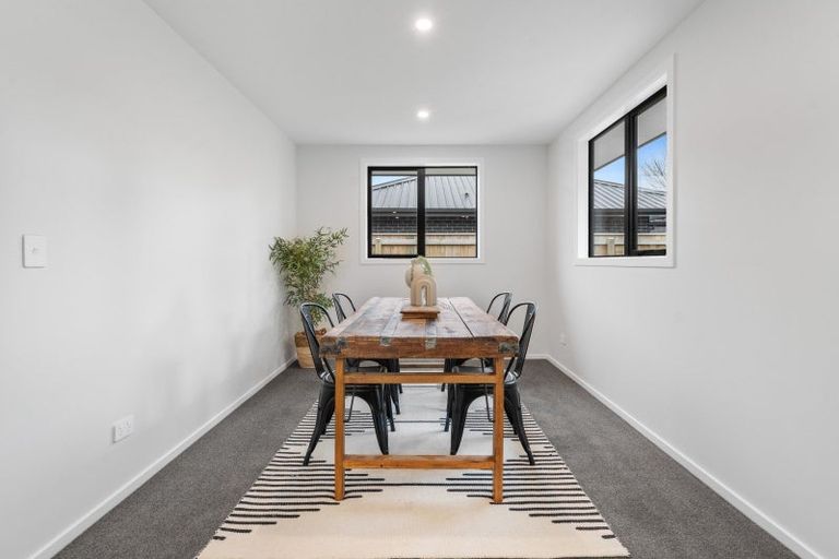 Photo of property in 22a Sussex Street, Levin, 5510