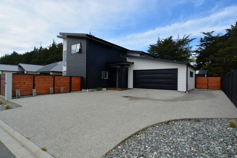Photo of property in 77 Richfield Drive, Waikiwi, Invercargill, 9810
