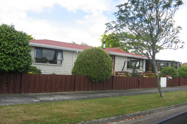 Photo of property in 5 Titoki Street, Pahiatua, 4910