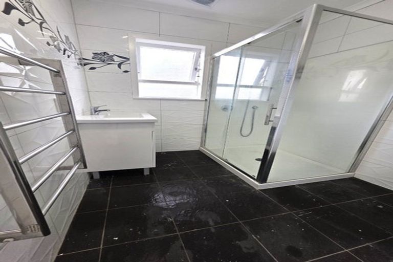Photo of property in 21 Tranent Road, Mangere, Auckland, 2022