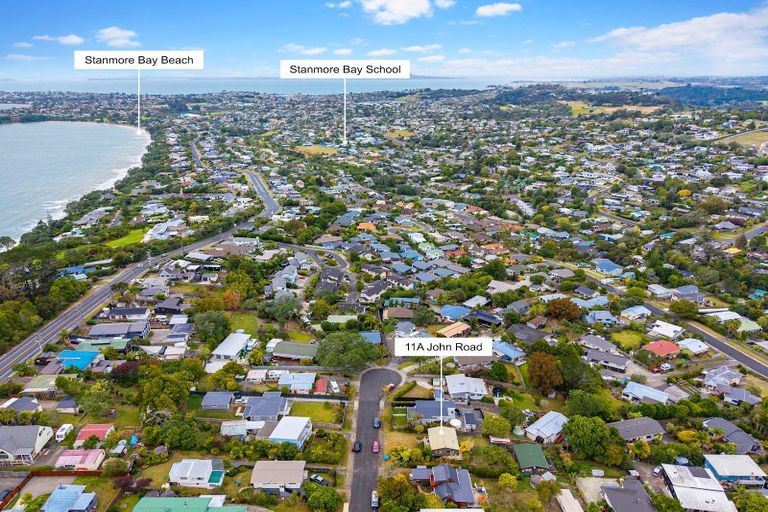 Photo of property in 11a John Road, Stanmore Bay, Whangaparaoa, 0932