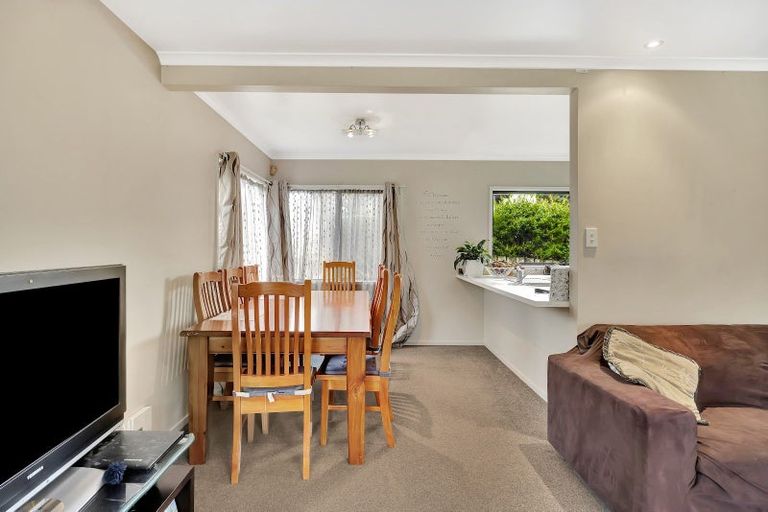 Photo of property in 11 Caulfield Place, Nawton, Hamilton, 3200