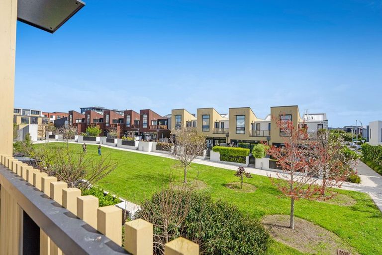 Photo of property in 13 Isitt Road, Hobsonville, Auckland, 0616