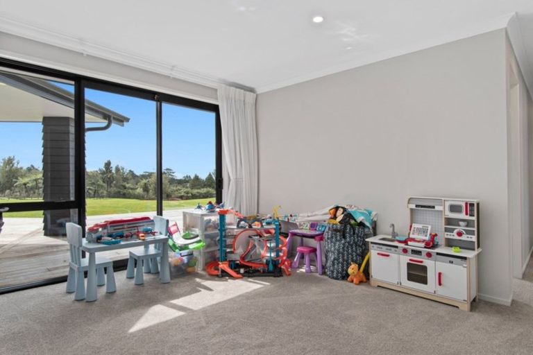 Photo of property in 25 Sarona Park Drive, Omanawa, Tauranga, 3171