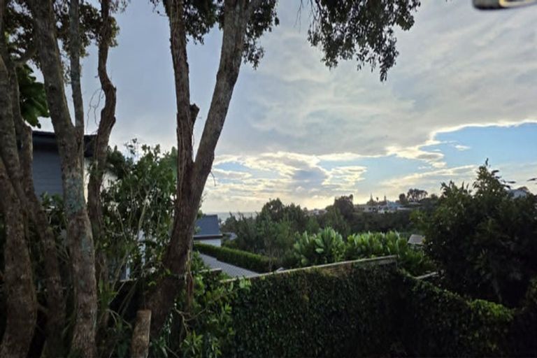 Photo of property in 21 Arden Place, Oakura, 4314