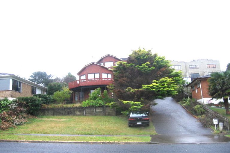 Photo of property in 53 Chelsea View Drive, Chatswood, Auckland, 0626