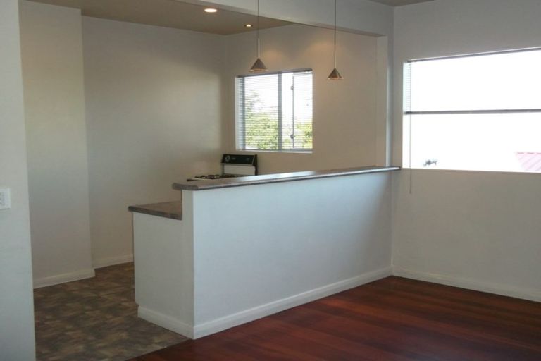 Photo of property in 94 Forest Lake Road, Forest Lake, Hamilton, 3200