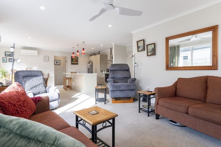 Photo of property in 70 Landing Drive, Pyes Pa, Tauranga, 3112