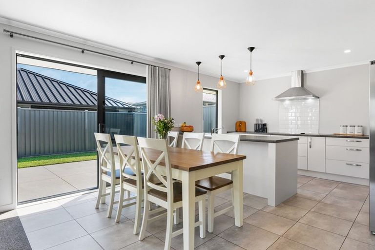 Photo of property in 8 Turnbridge Street, Pyes Pa, Tauranga, 3112