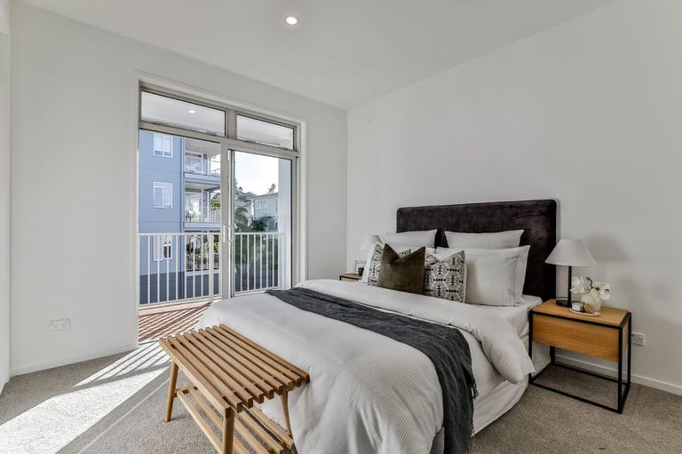 Photo of property in 135 Hibiscus Drive, Orewa, 0931