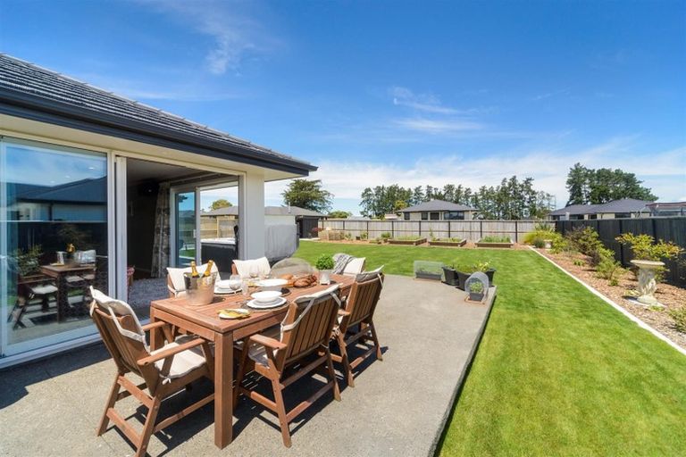 Photo of property in 19 George Street, Bulls, 4818