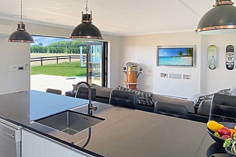 Photo of property in 427 Barkers Road, Loburn, Rangiora, 7472