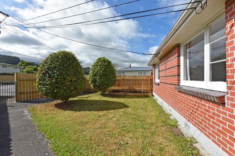 Photo of property in 3b Seon Place, Clouston Park, Upper Hutt, 5018