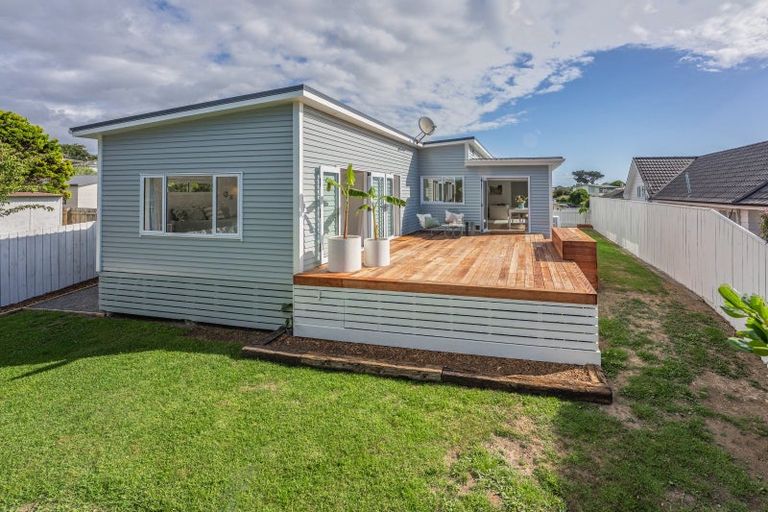 Photo of property in 4a Huia Road, Raumati Beach, Paraparaumu, 5032