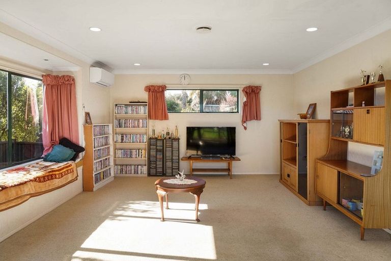 Photo of property in 7 Meadowviews Drive, Welcome Bay, Tauranga, 3112