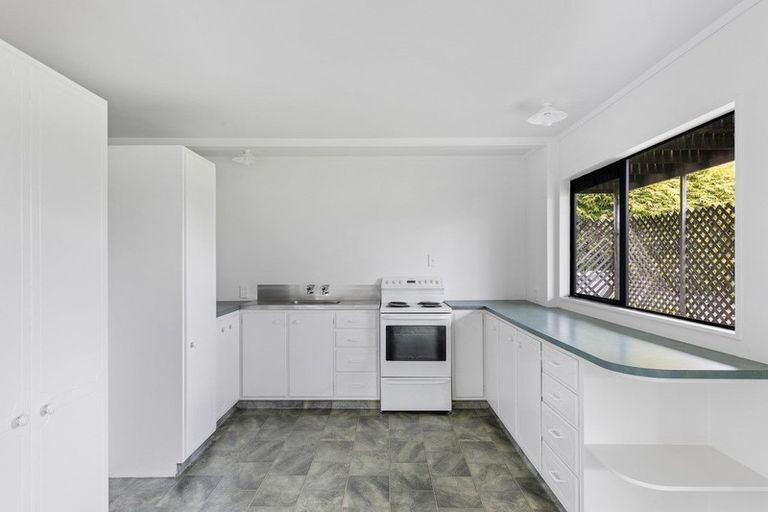 Photo of property in 8 Meander Drive, Welcome Bay, Tauranga, 3112