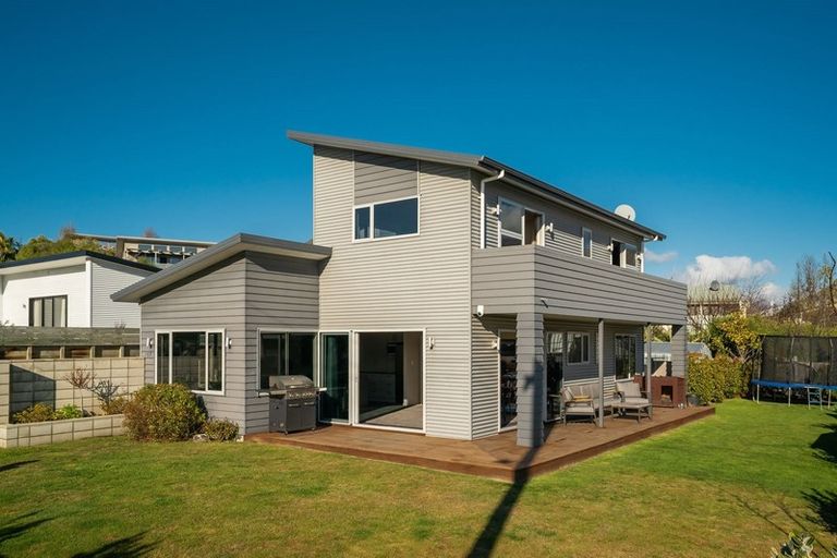 Photo of property in 187 Aubrey Road, Wanaka, 9305