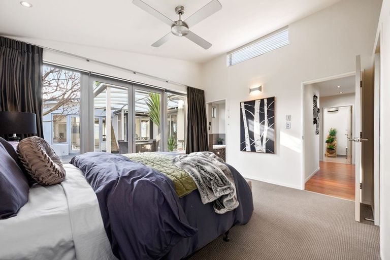 Photo of property in 361 Te Moana Road, Waikanae, 5036