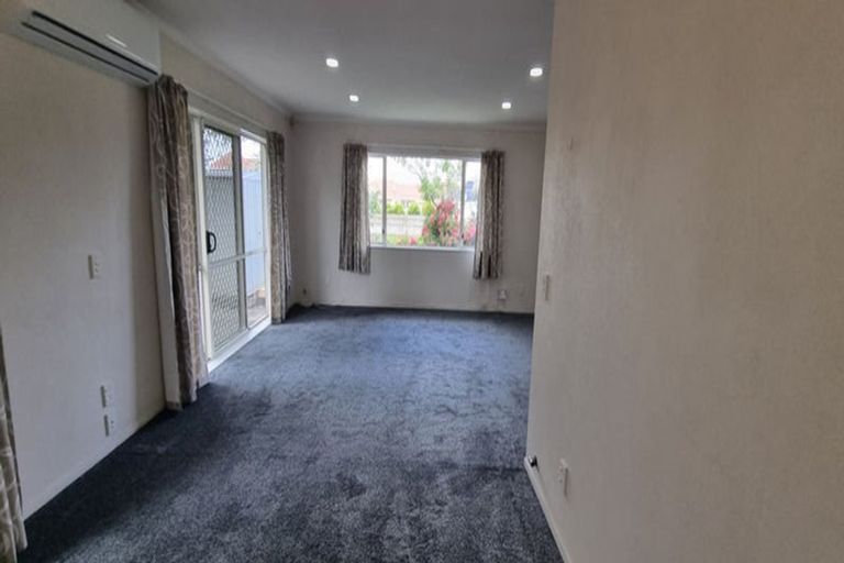 Photo of property in 192a Botany Road, Botany Downs, Auckland, 2010