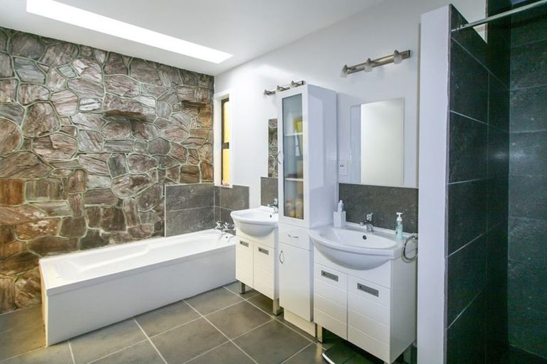 Photo of property in 7c Hinau Street, Inglewood, 4330