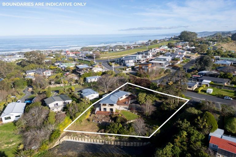 Photo of property in 51 Bath Street, Brighton, Dunedin, 9035