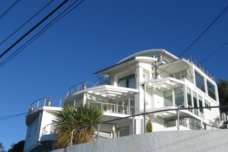 Photo of property in 17 Robieson Street, Roseneath, Wellington, 6011