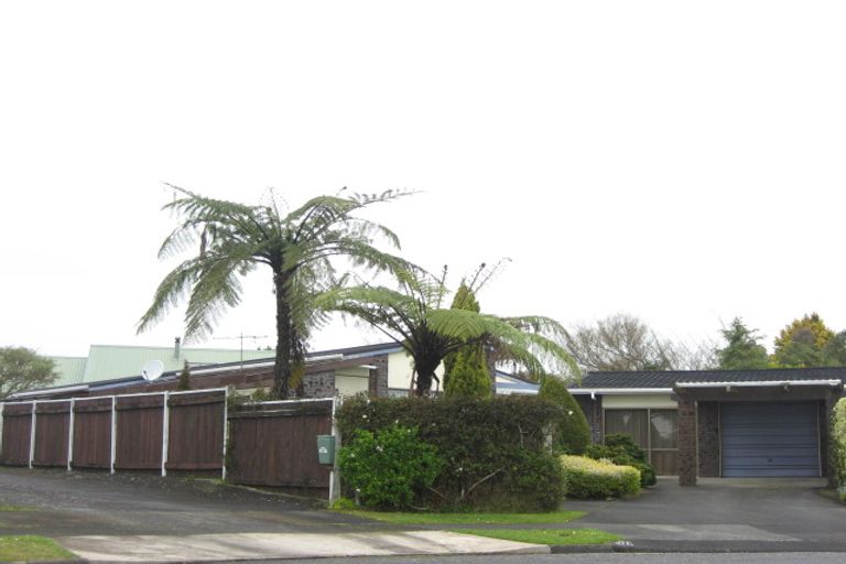 Photo of property in 26 Hickford Place, Okato, 4335