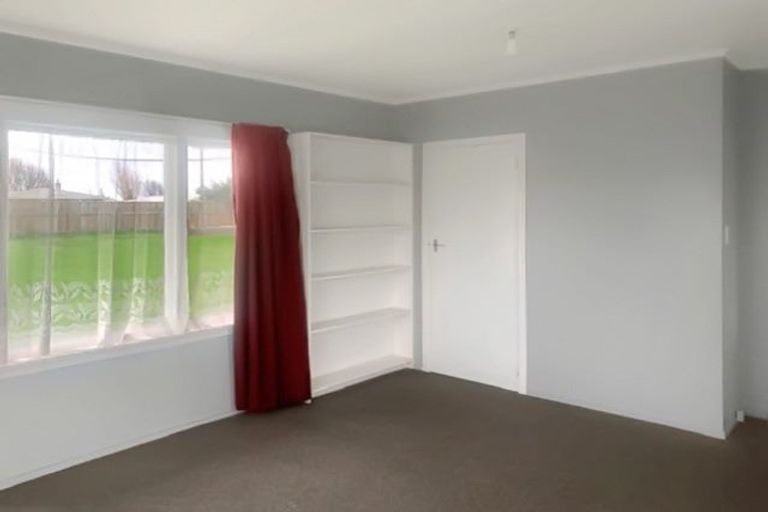 Photo of property in 65 Avenue Road, Foxton, 4814