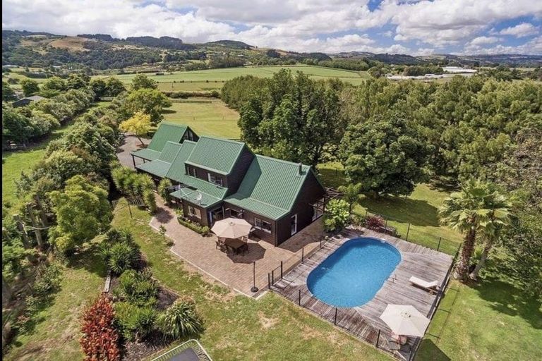 Photo of property in 112 Cossey Road, Drury, 2577