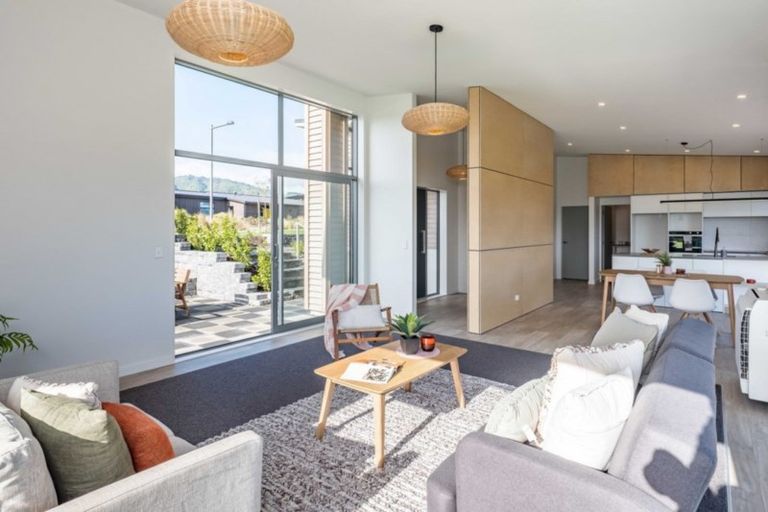 Photo of property in 14 Te Heke Place, Waikanae, 5036