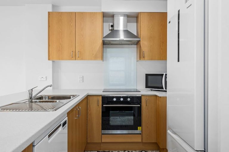 Photo of property in 6/3 Grove Road, Addington, Christchurch, 8024