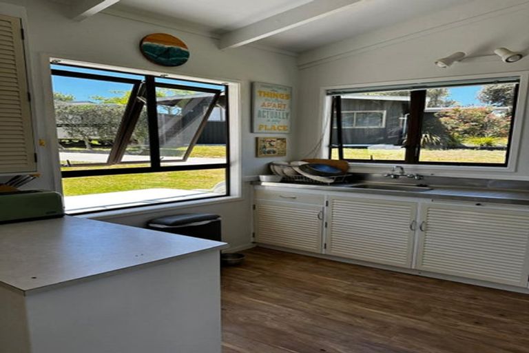 Photo of property in 5 Coutts Road, Pauanui, Hikuai, 3579