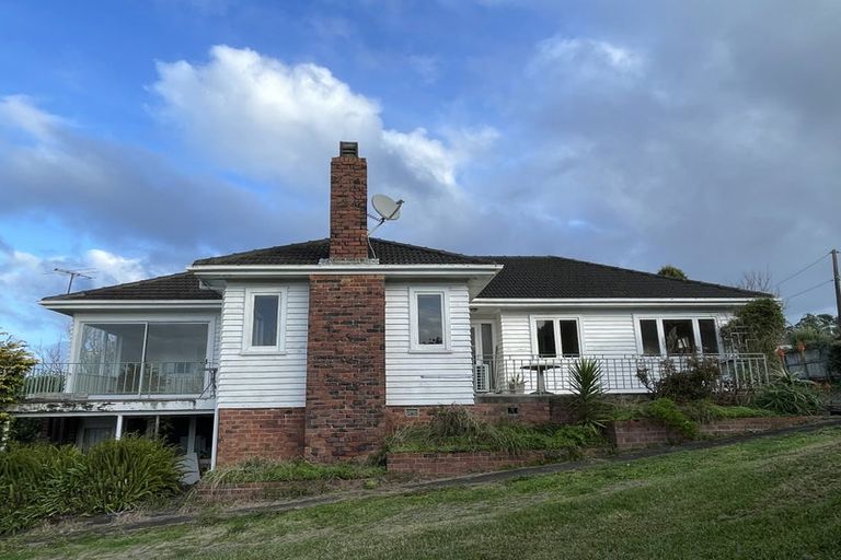Photo of property in 89 Forrest Hill Road, Milford, Auckland, 0620