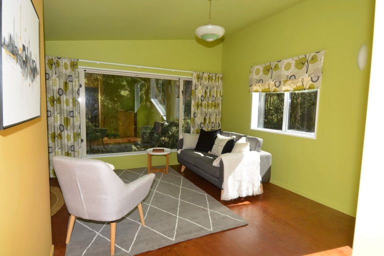 Photo of property in 33 Rakiura Parade, Otatara, Invercargill, 9879