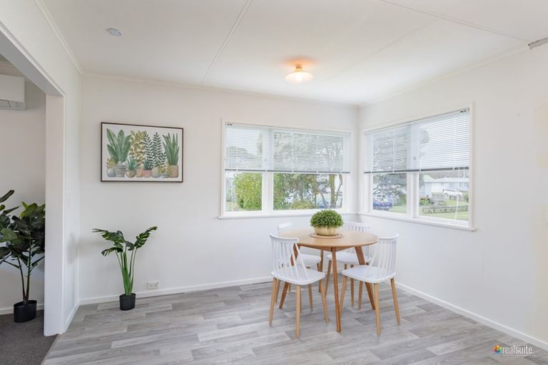 Photo of property in 46 Beaumaris Crescent, Ascot Park, Porirua, 5024