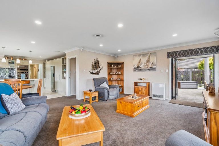 Photo of property in 20 Chatsfield Place, Te Kamo, Whangarei, 0112