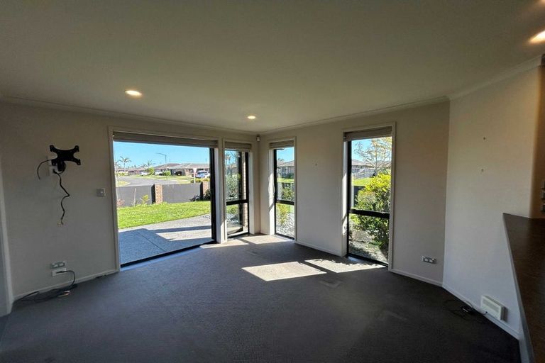 Photo of property in 63 Carrington Drive, Papamoa Beach, Papamoa, 3118