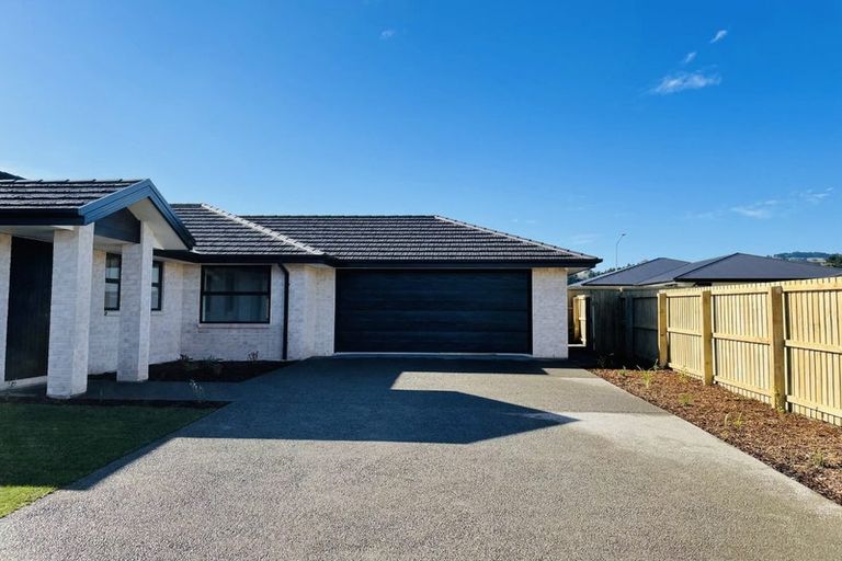 Photo of property in 8 Ned Place, Halswell, Christchurch, 8025