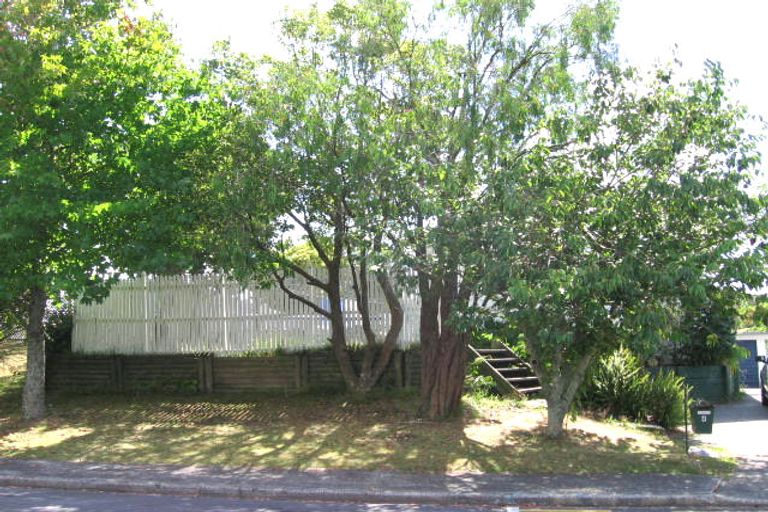 Photo of property in 4 Airey Place, Torbay, Auckland, 0630