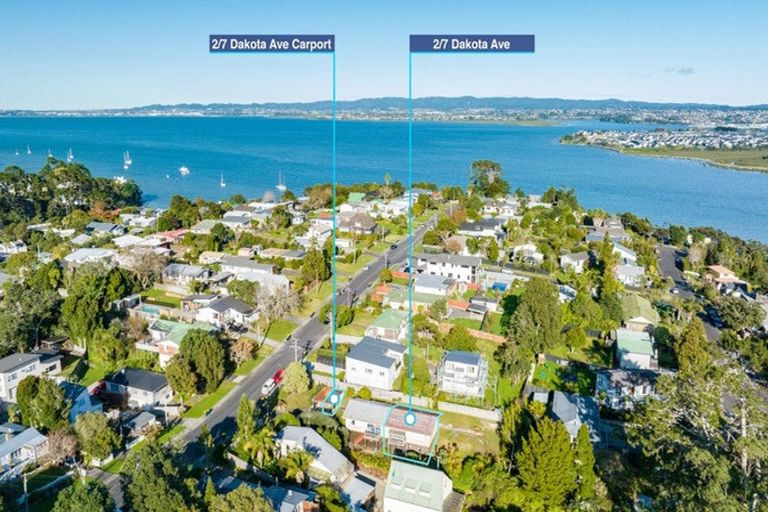Photo of property in 2/7 Dakota Avenue, Beach Haven, Auckland, 0626