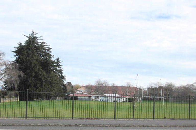 Photo of property in 45 Hukanui Road, Fairfield, Hamilton, 3214