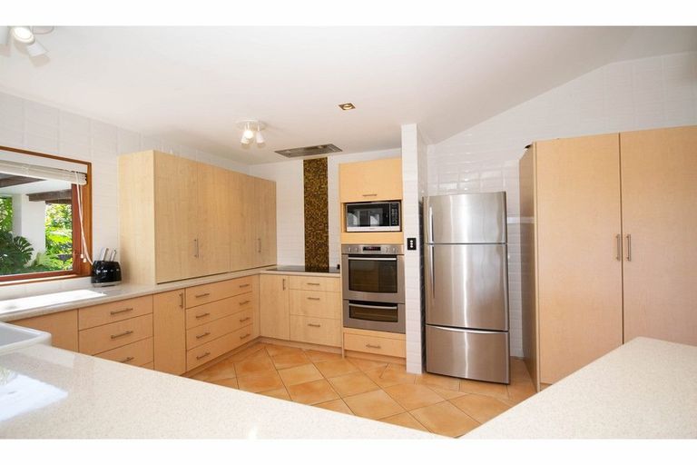 Photo of property in 33 Rarere Terrace, Kerikeri, 0230