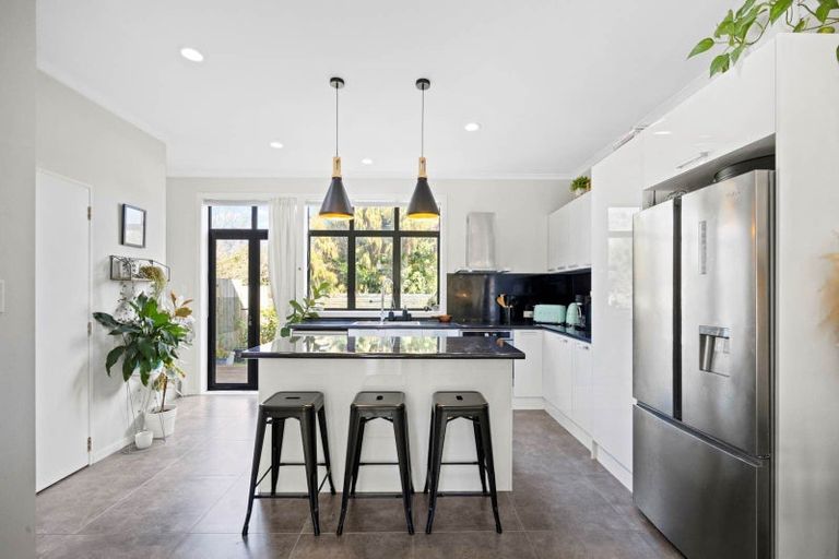 Photo of property in Tuscany Towers, 47/1 Ambrico Place, New Lynn, Auckland, 0600